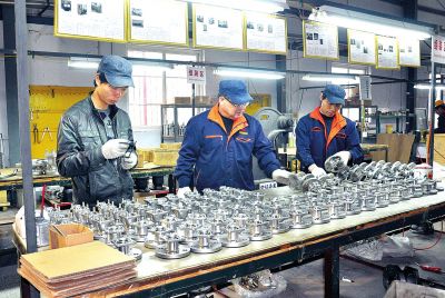 桐柏:科技創新“染綠”生態工業(組圖)_網易新聞中心